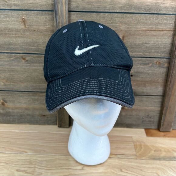 Nike Baseball Cap Hat Hook & Loop Adjustable Black - Picture 1 of 10